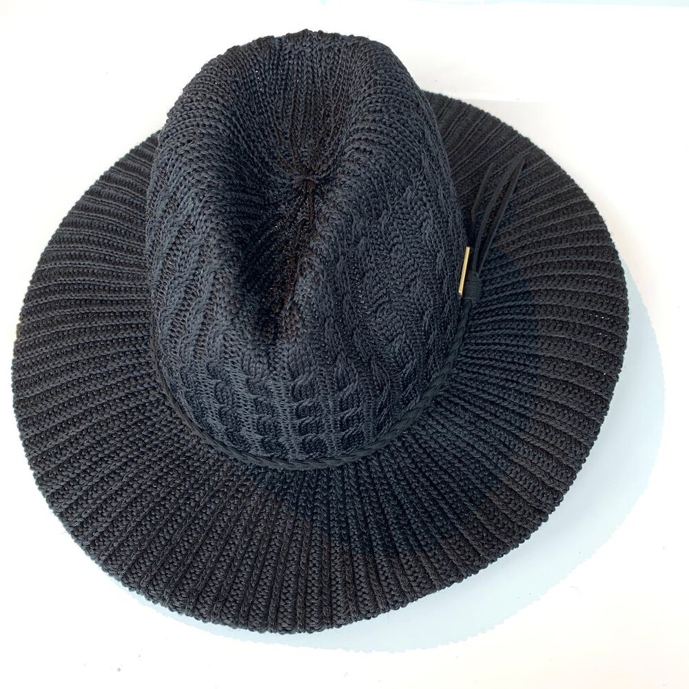 Like New, Nine West Black Ribbed Knit Packable Panama Hat, Adjustable Fit Band